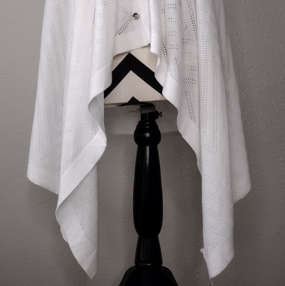 NWT Talbots Coastal Beachy Boho Cotton Blend White Poncho Tunic Top Sz M/L - Picture 4 of 14